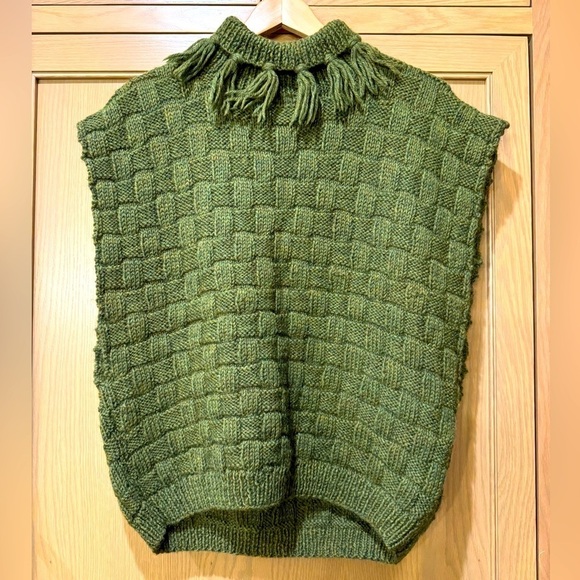 Hand Crafted Sweaters - Vintage Handcrafted Sweater Vest Turtleneck Fringe / Wool / Boxy / Medium